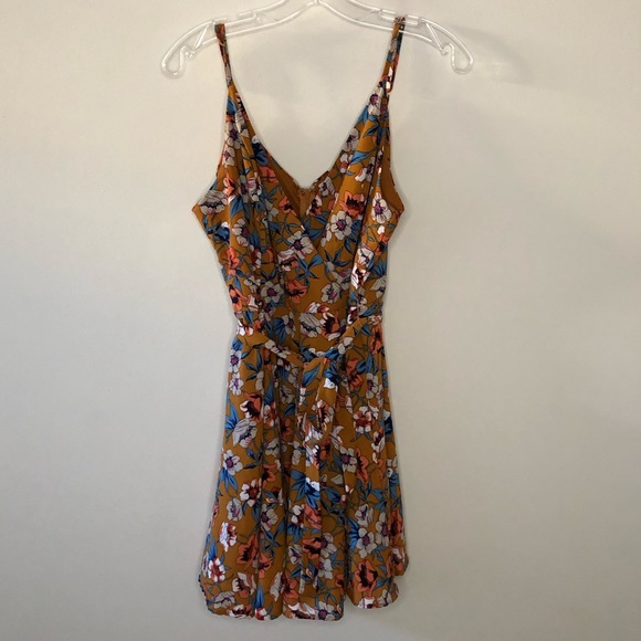 Charlotte Russe Dresses & Skirts - Charlotte Russe Orange Floral Wrap Dress XL